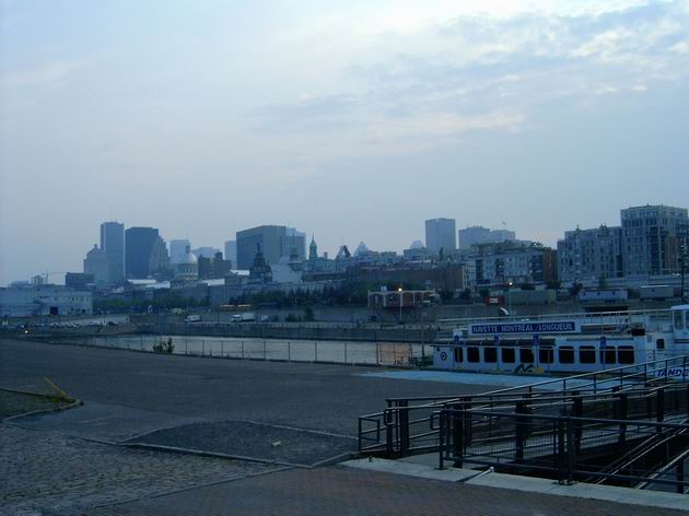 Montreal od řeky