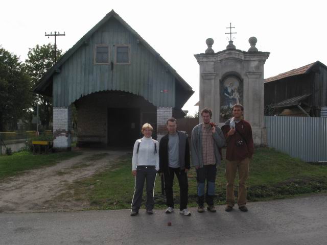 Čtveřice turistů