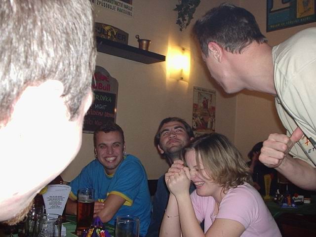 dušínův palec, mártyho zuby