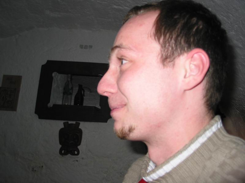 šipka tlačí prd