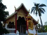 jeden z desítek chrámů v chiang mai