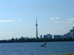CN tower a plachetnice