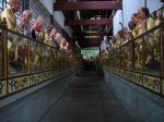 Emei Shan - klášter Fuhu - sochy mnichů Emei Shan - klášter Fuhu - sochy mnichů